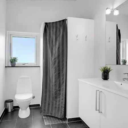 Beautiful Home In Haderslev With Sauna 別荘 *