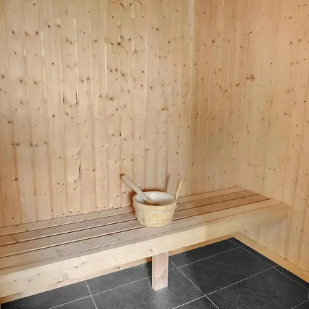Beautiful Home In Haderslev With Sauna * ハザスレウ