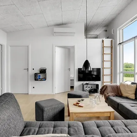 Beautiful Home In Haderslev With Sauna ハザスレウ