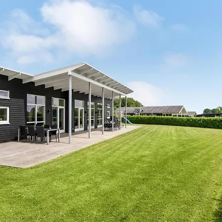 Beautiful Home In Haderslev With Sauna * ハザスレウ